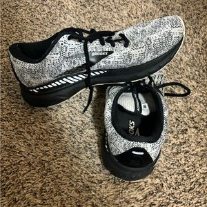 Like New Mens Brooks